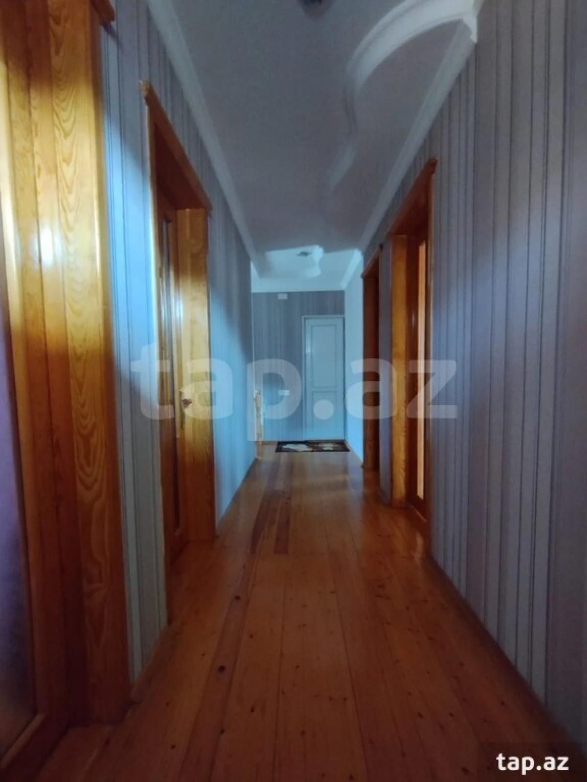 Satılır 5 otaqlı həyət evi