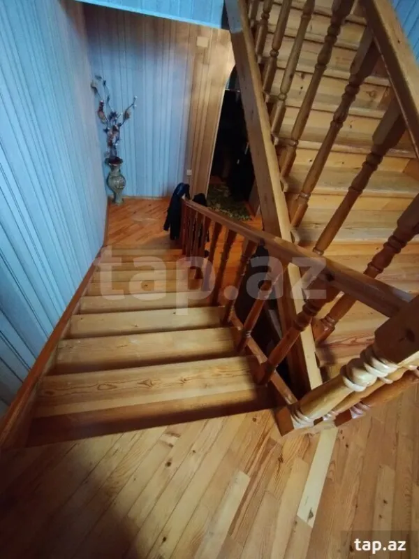 Satılır 5 otaqlı həyət evi