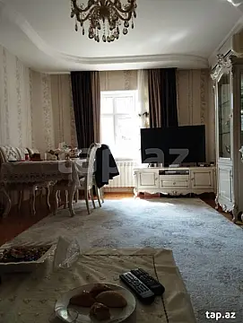 Satılır 5 otaqlı həyət evi