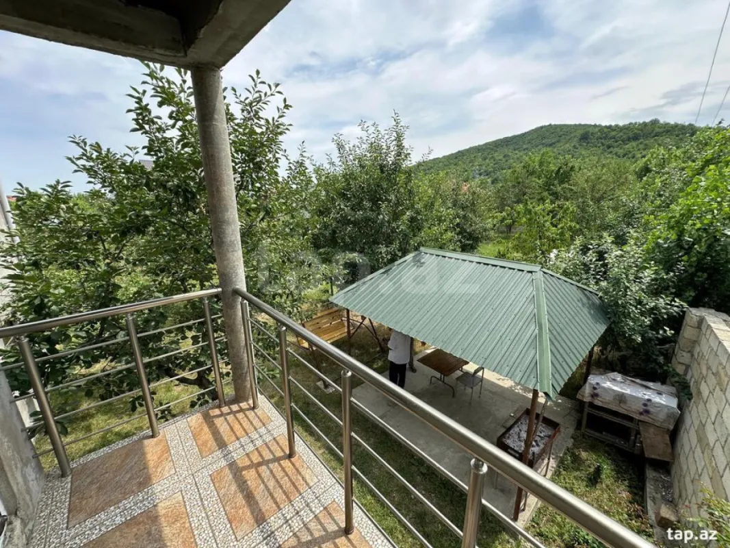 Kirayə verilir 3 otaqlı həyət evi