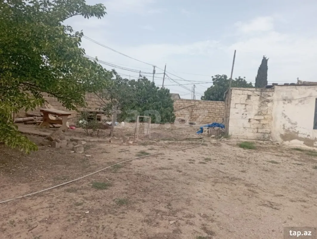 Satılır 4 otaqlı həyət evi 60 m²