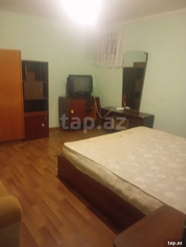 Kirayə verilir 1 otaqlı həyət evi