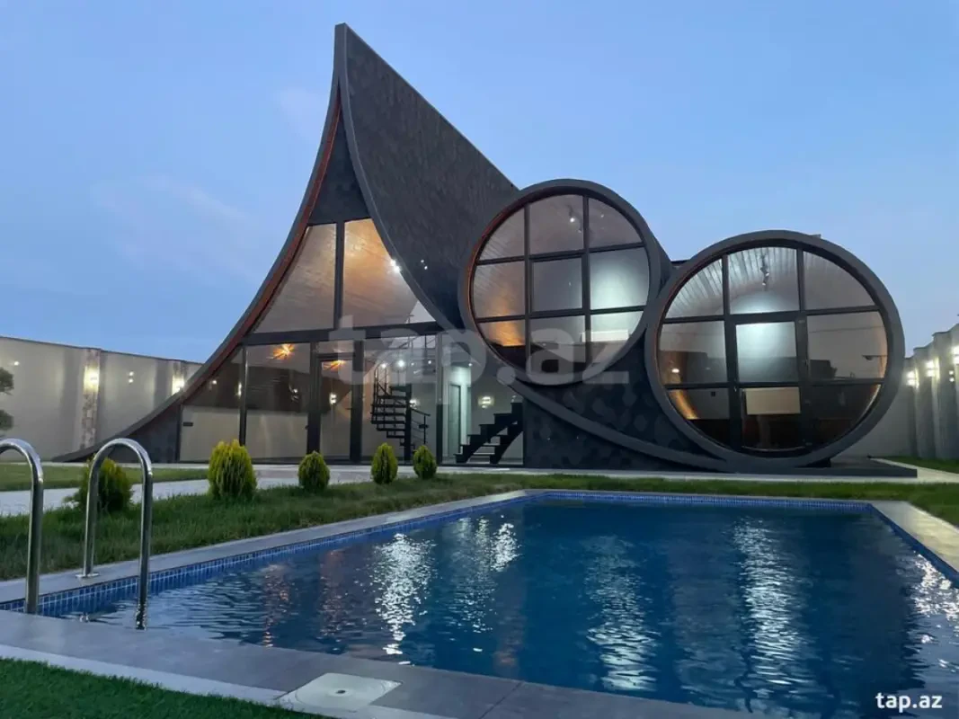 Satılır 5 otaqlı həyət evi 200 m²