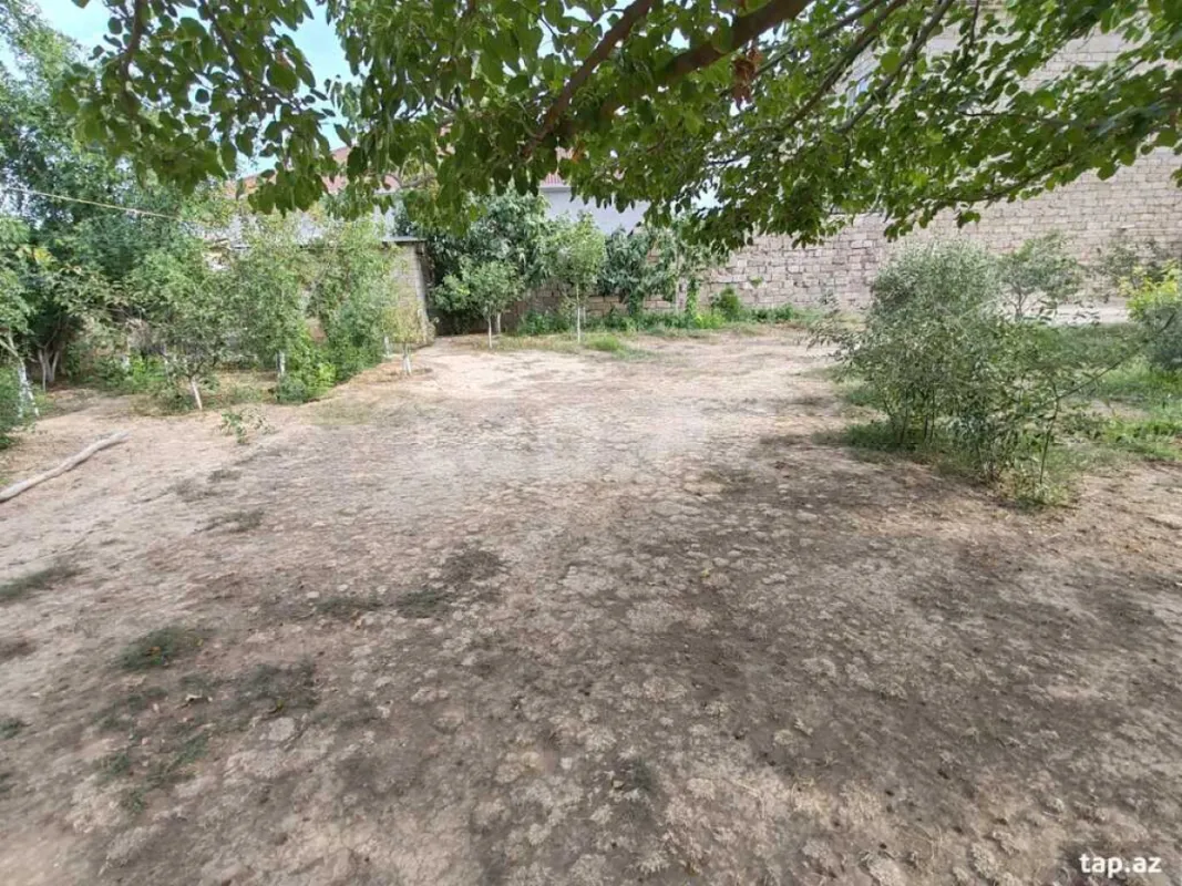 Satılır 4 otaqlı həyət evi