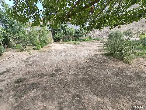 Satılır 4 otaqlı həyət evi