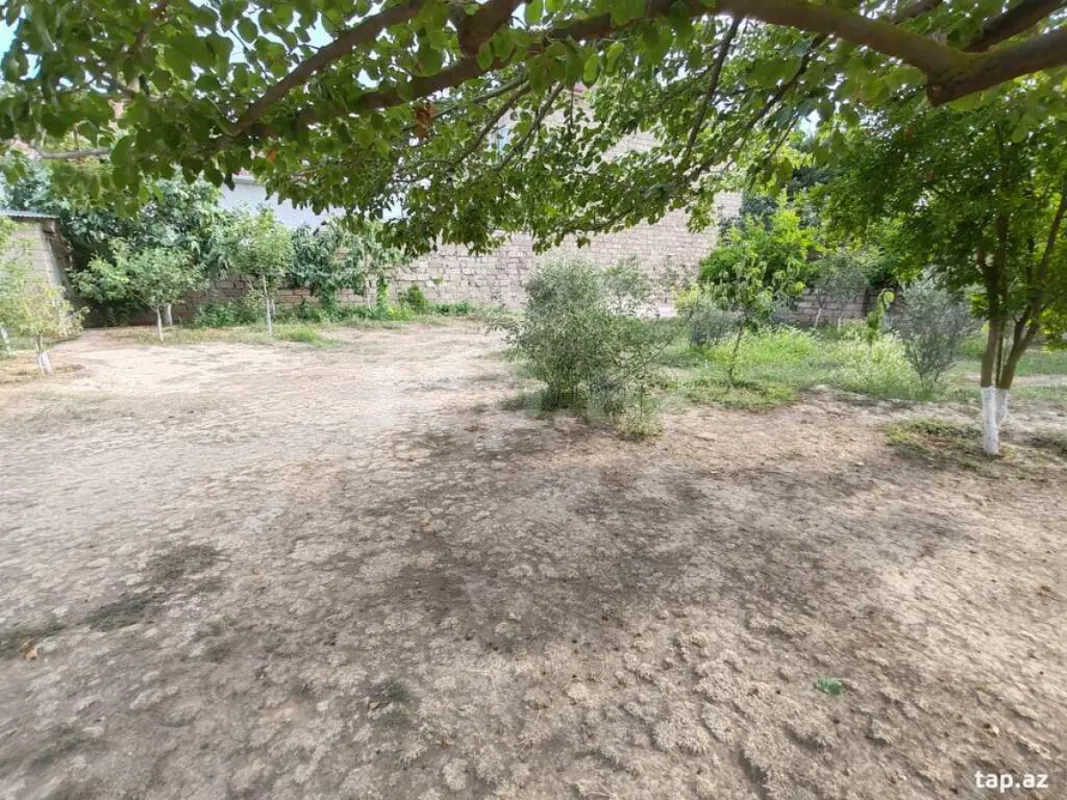 Satılır 4 otaqlı həyət evi