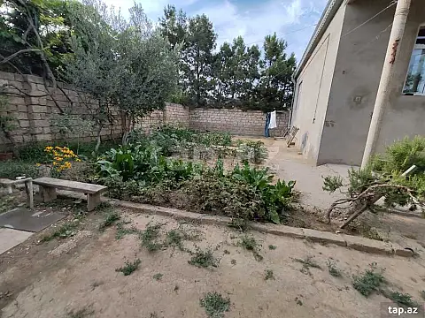 Satılır 4 otaqlı həyət evi