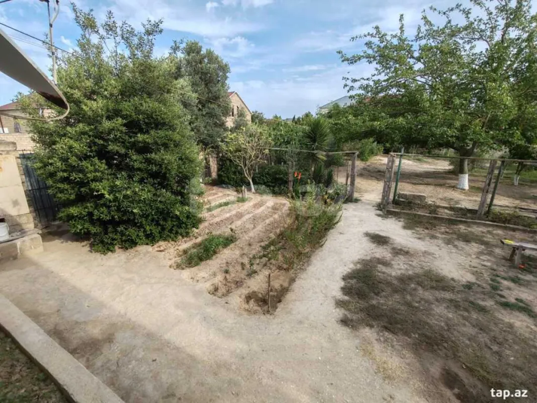 Satılır 4 otaqlı həyət evi