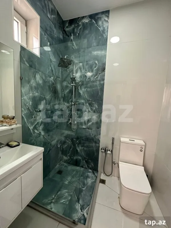 Kirayə verilir 4 otaqlı həyət evi 180 m²