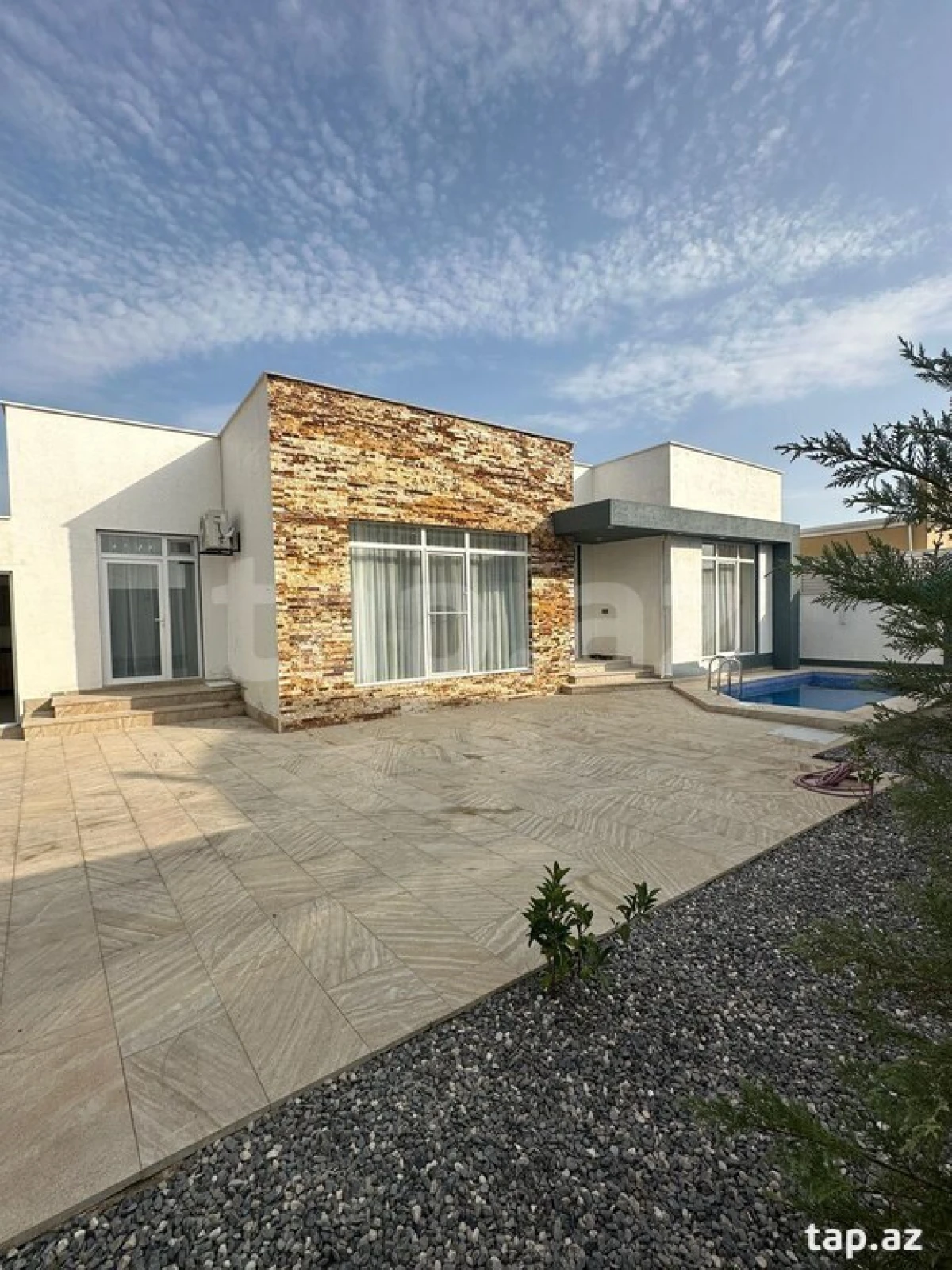 Kirayə verilir 4 otaqlı həyət evi 180 m²