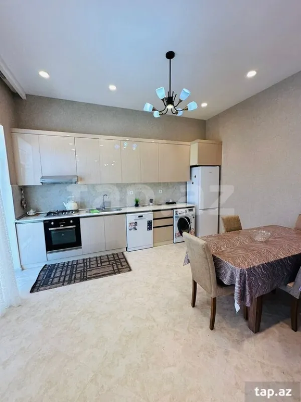 Kirayə verilir 4 otaqlı həyət evi 180 m²