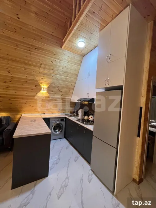 Kirayə verilir 4 otaqlı həyət evi