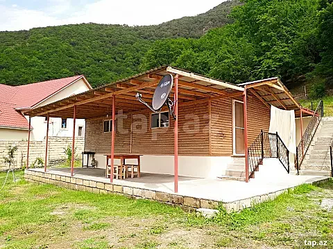 Kirayə verilir 3 otaqlı həyət evi 70 m² — Qax 3 otaq 70.00 m²