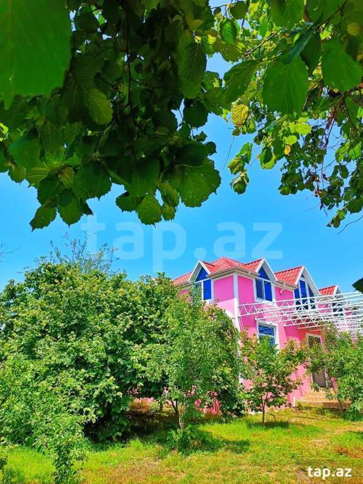 Kirayə verilir 4 otaqlı həyət evi