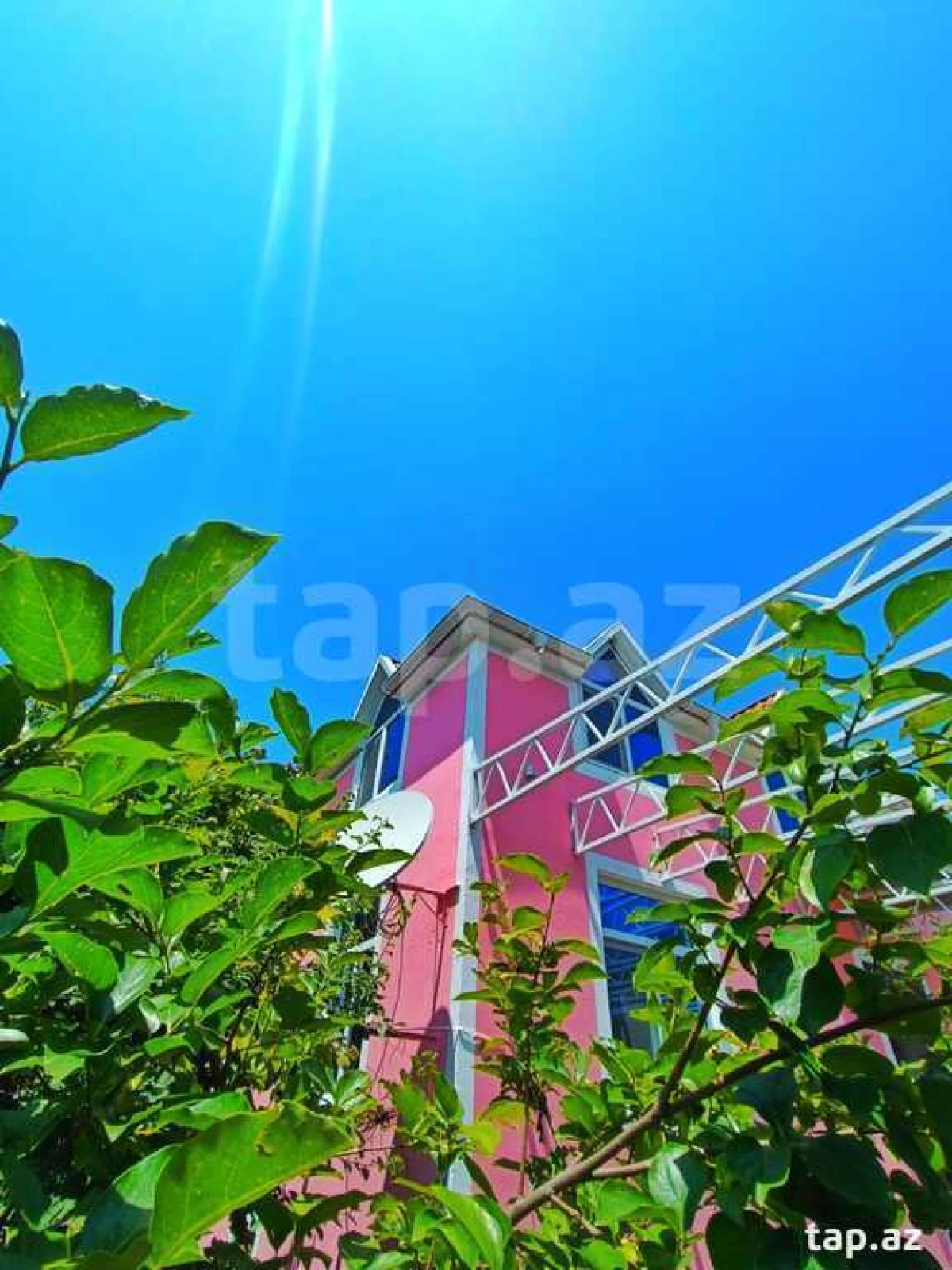 Kirayə verilir 4 otaqlı həyət evi