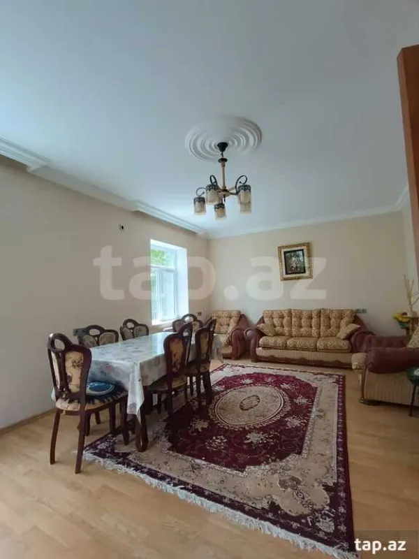 Kirayə verilir 4 otaqlı həyət evi