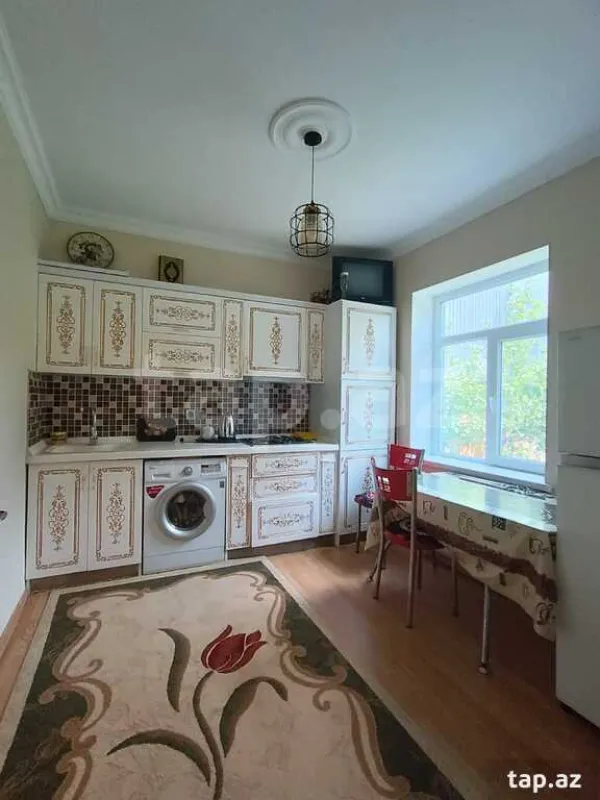 Kirayə verilir 4 otaqlı həyət evi