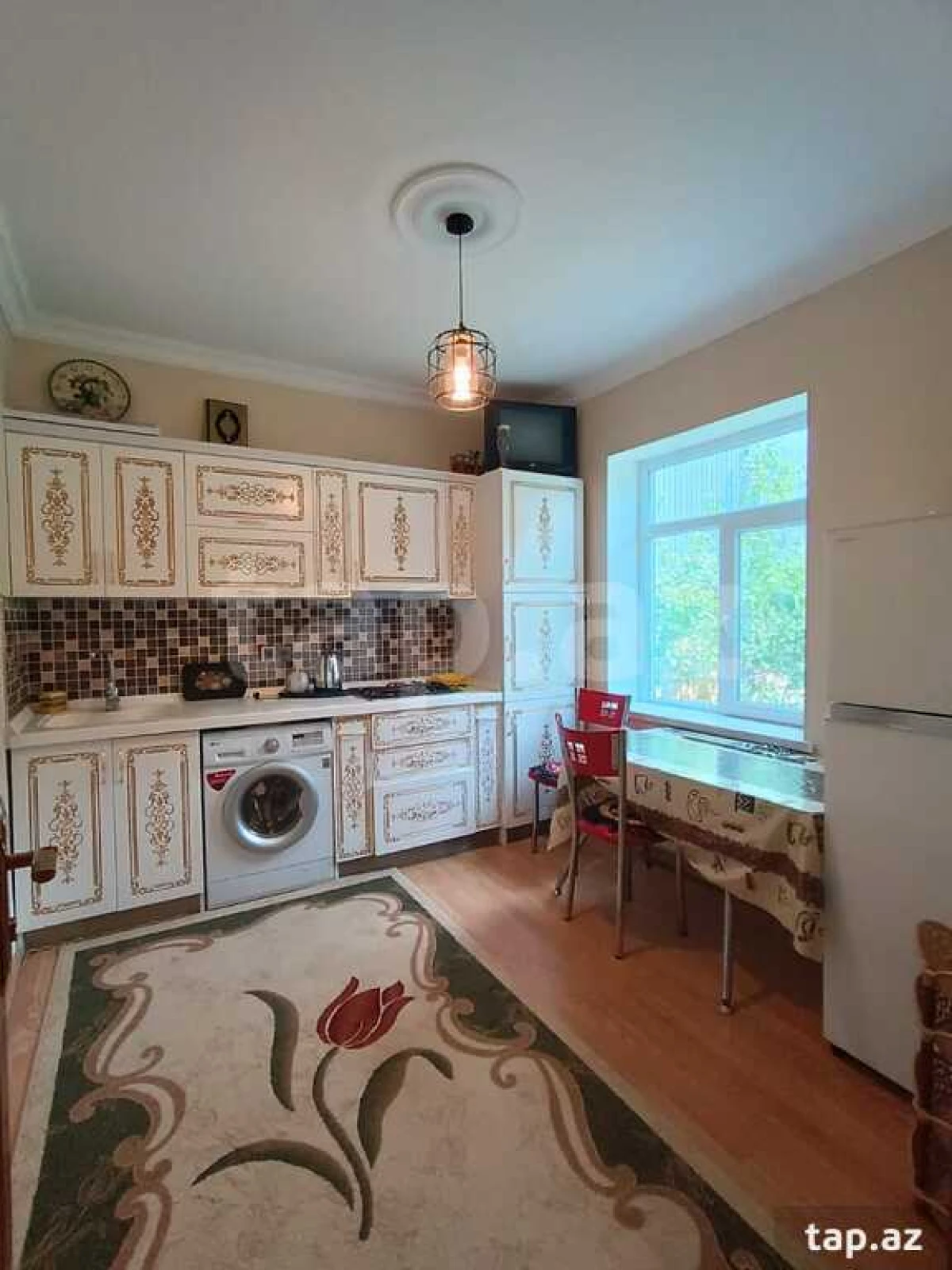 Kirayə verilir 4 otaqlı həyət evi