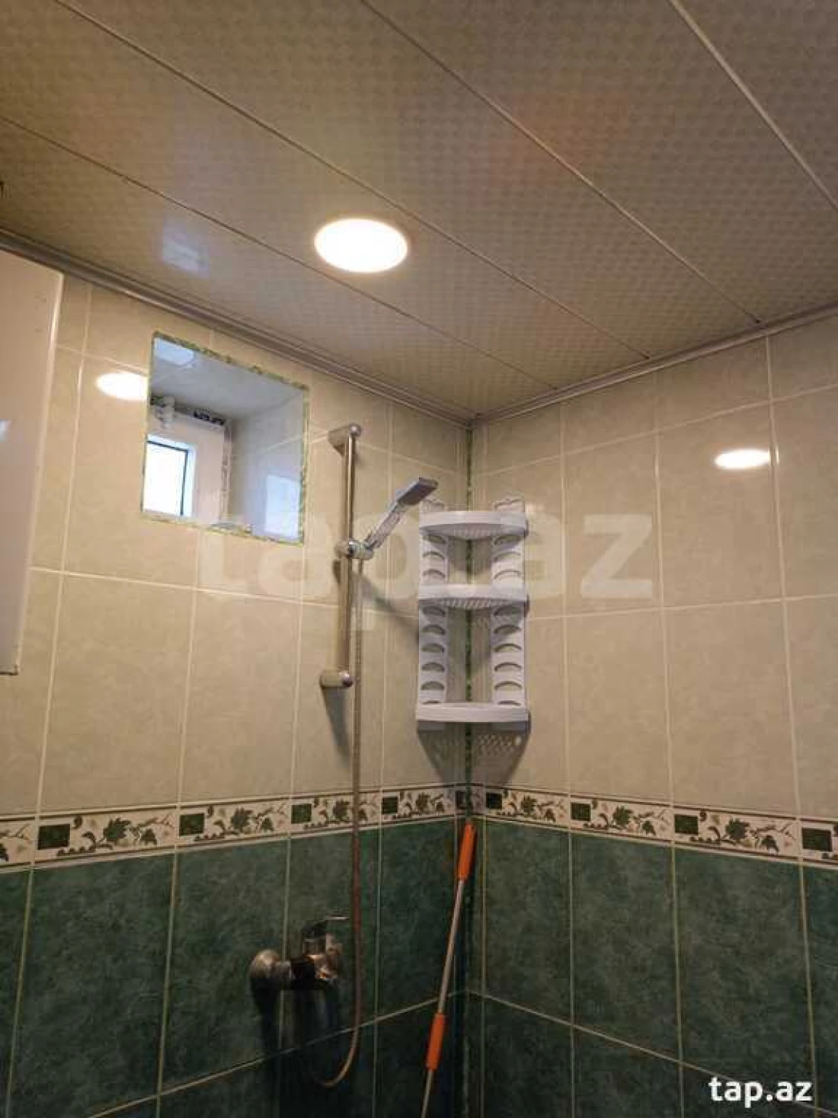 Kirayə verilir 3 otaqlı həyət evi