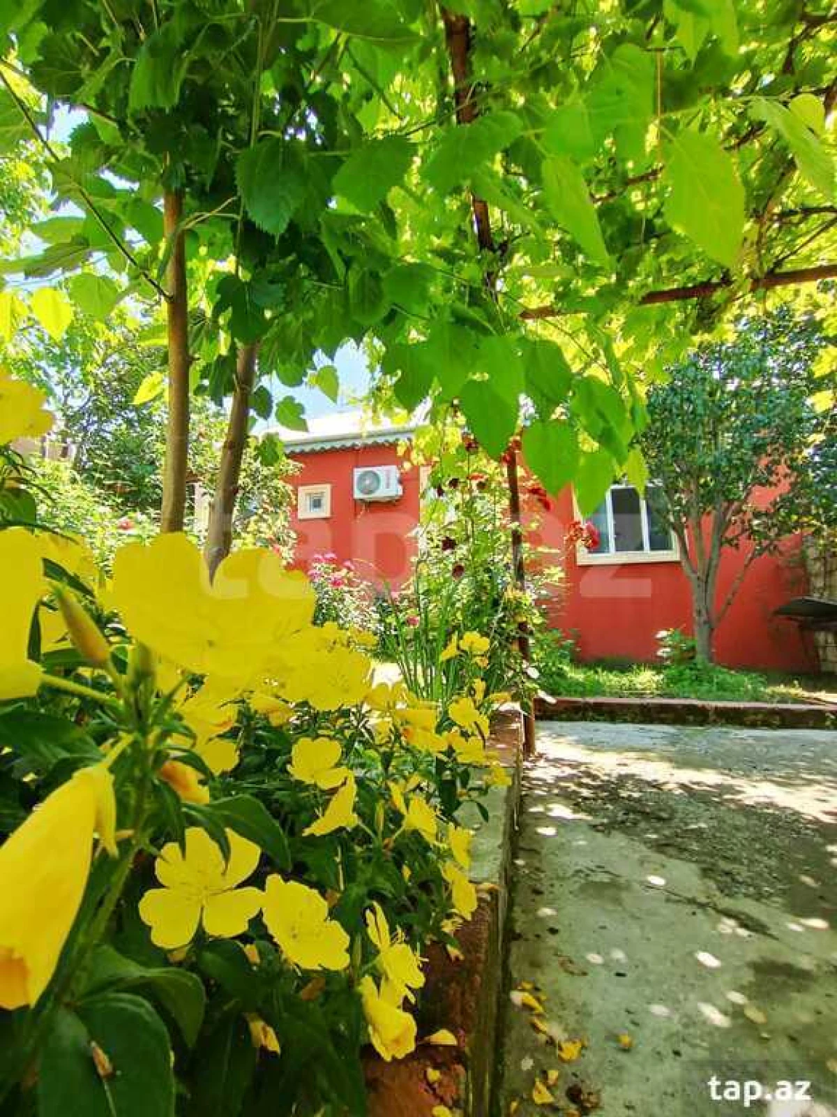 Kirayə verilir 3 otaqlı həyət evi