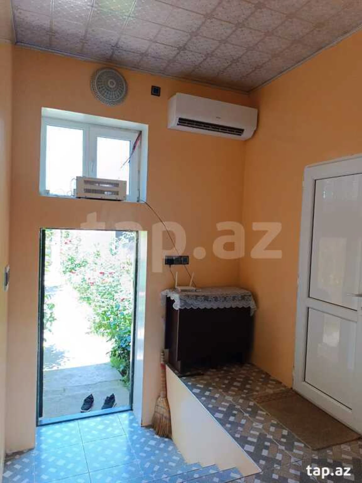 Kirayə verilir 3 otaqlı həyət evi