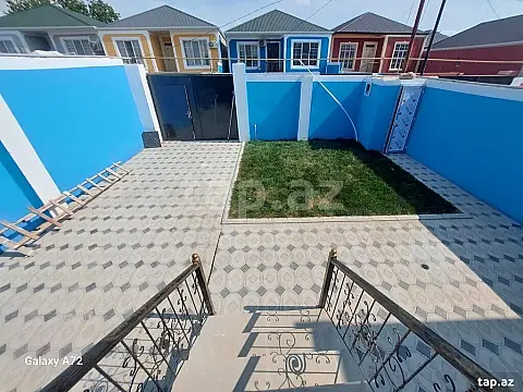 Satılır 4 otaqlı həyət evi