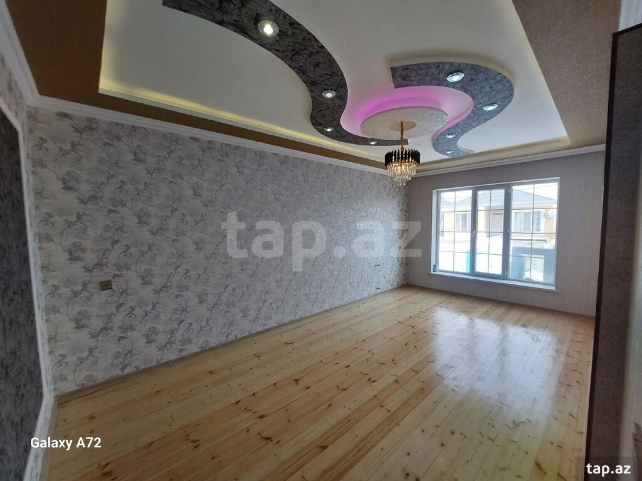 Satılır 4 otaqlı həyət evi