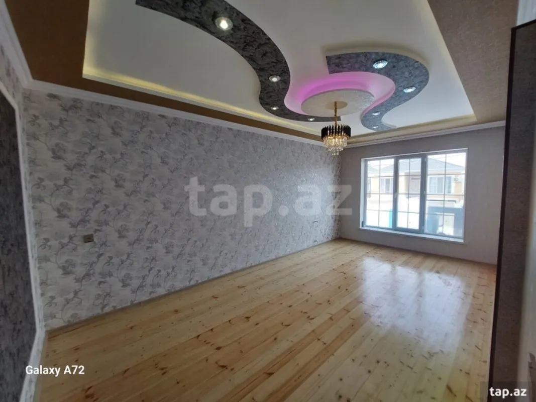 Satılır 4 otaqlı həyət evi