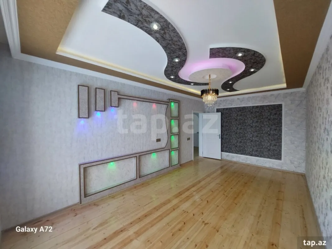 Satılır 4 otaqlı həyət evi