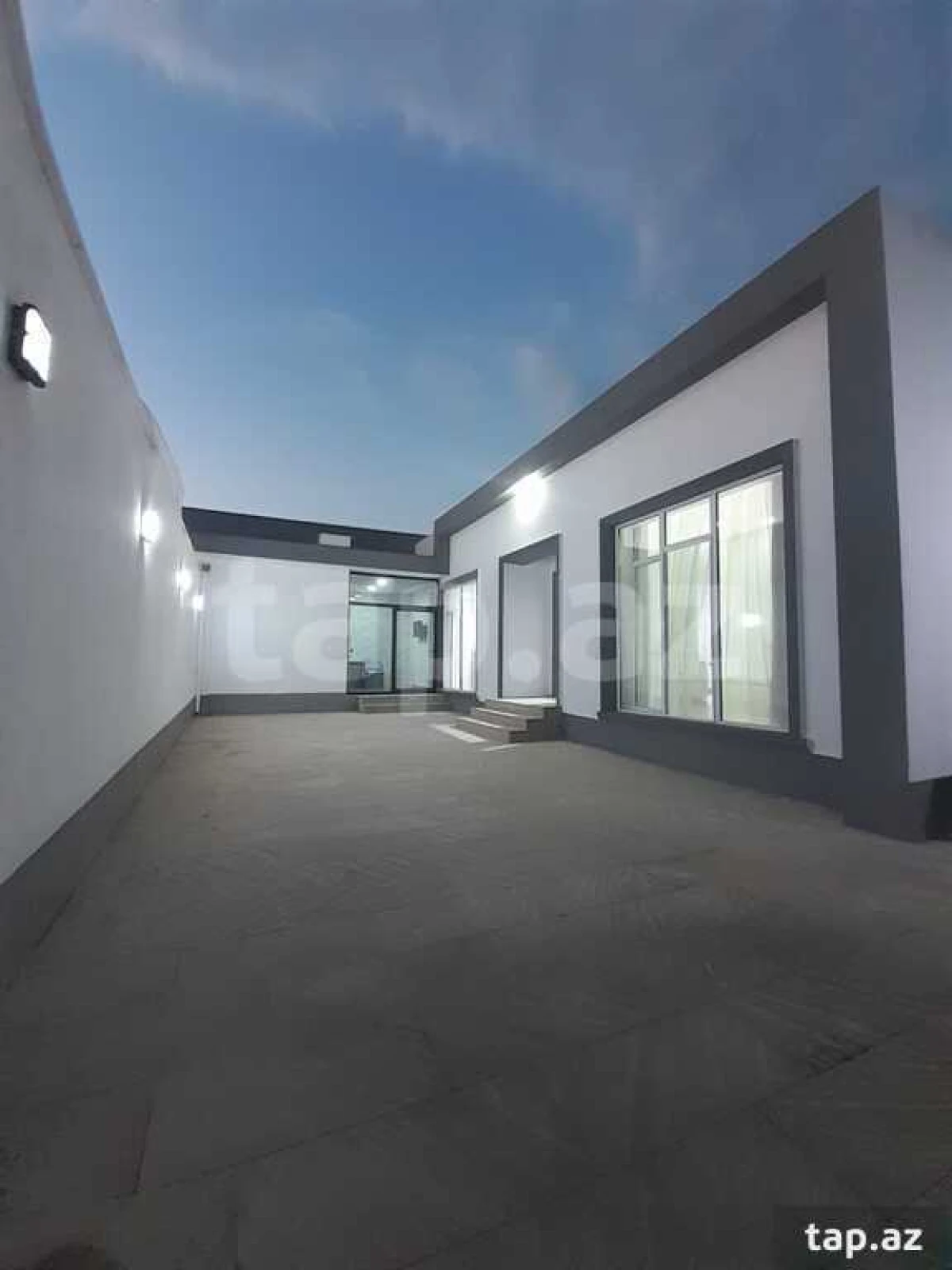 Satılır 4 otaqlı həyət evi 130 m²