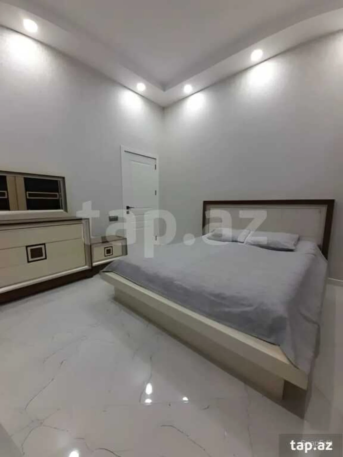 Satılır 4 otaqlı həyət evi 130 m²