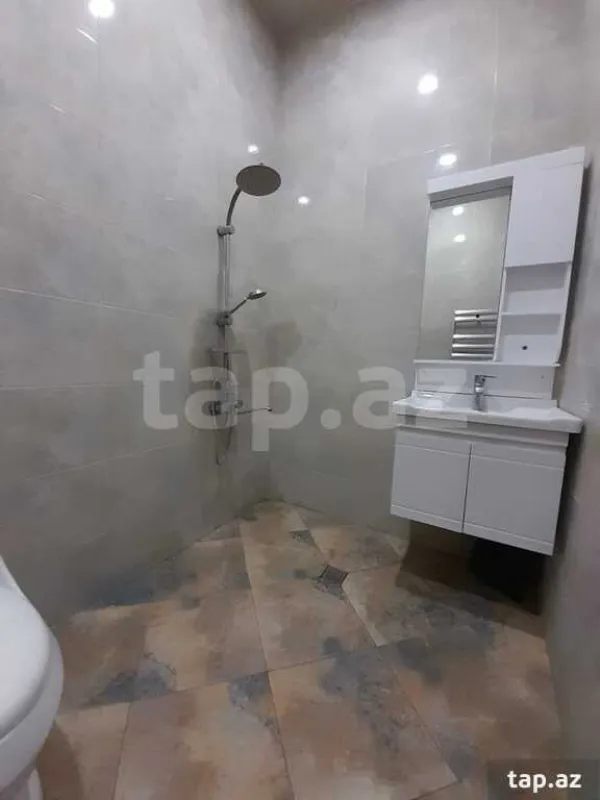 Satılır 4 otaqlı həyət evi 130 m²