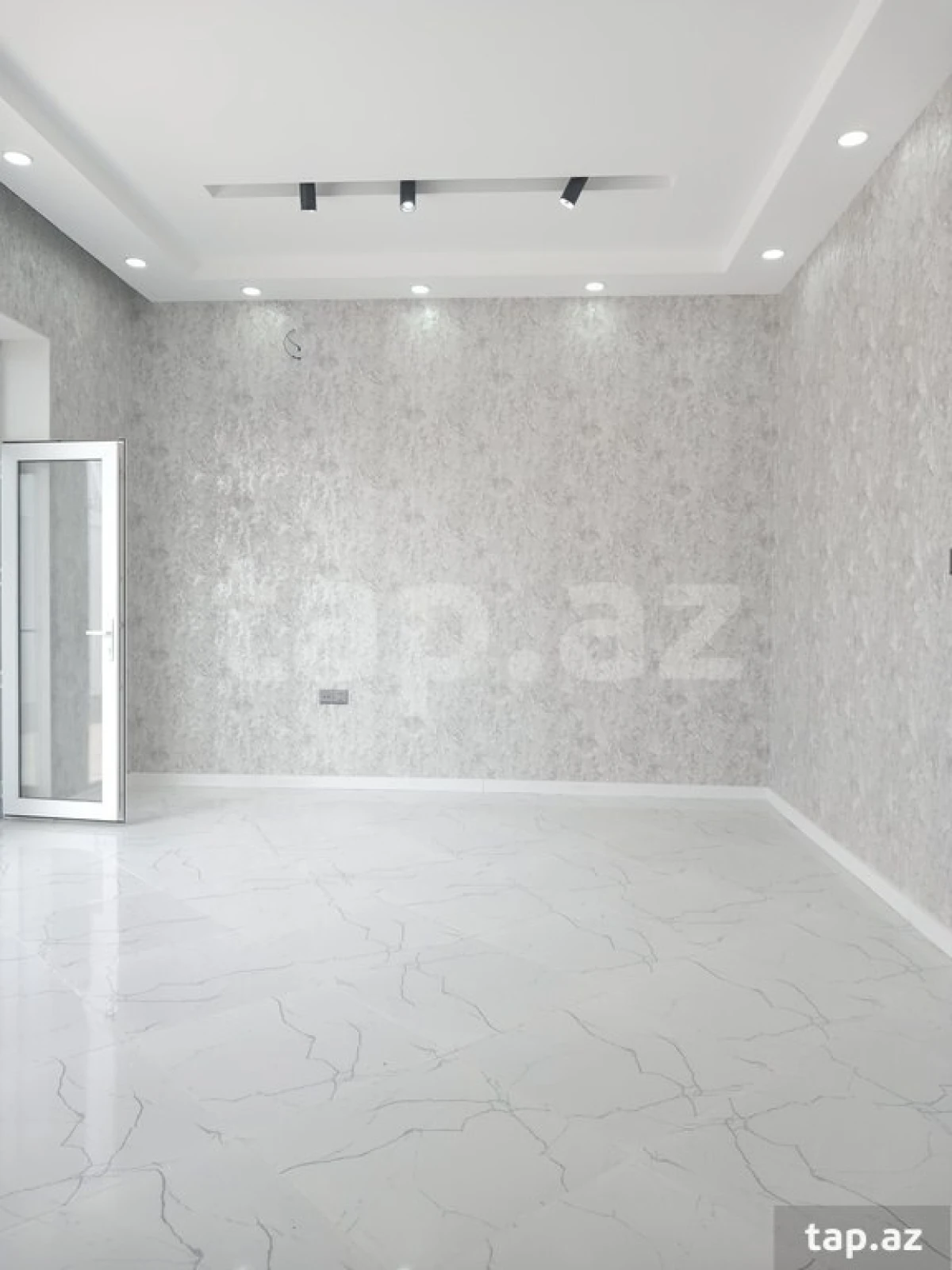 Satılır 4 otaqlı həyət evi 130 m²