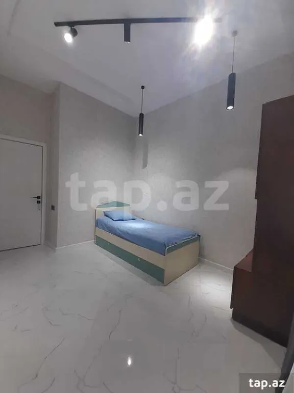 Satılır 4 otaqlı həyət evi 130 m²