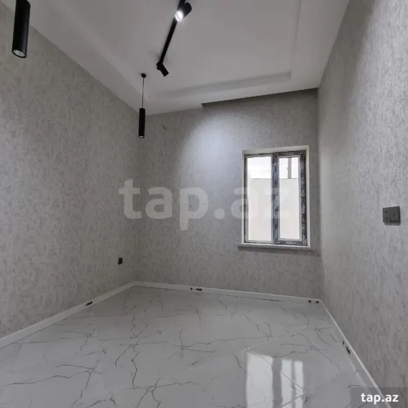 Satılır 4 otaqlı həyət evi 130 m²