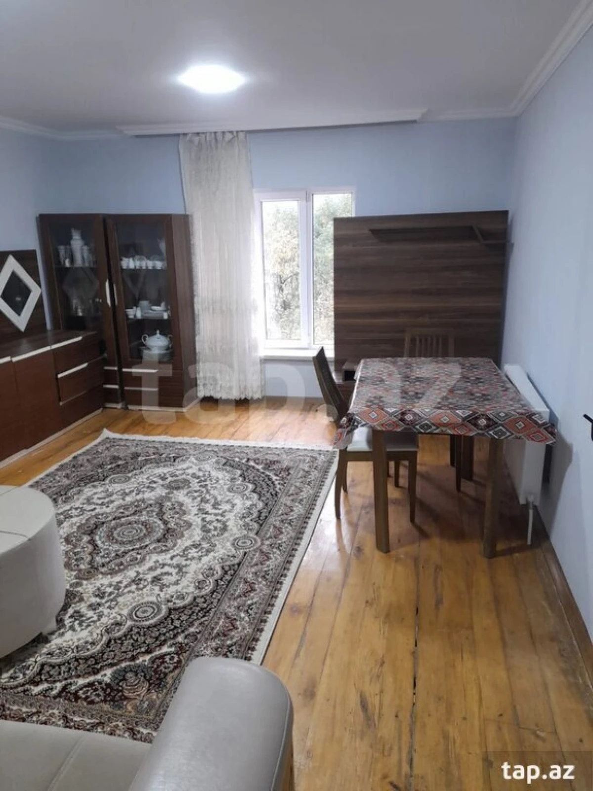 Kirayə verilir 3 otaqlı həyət evi