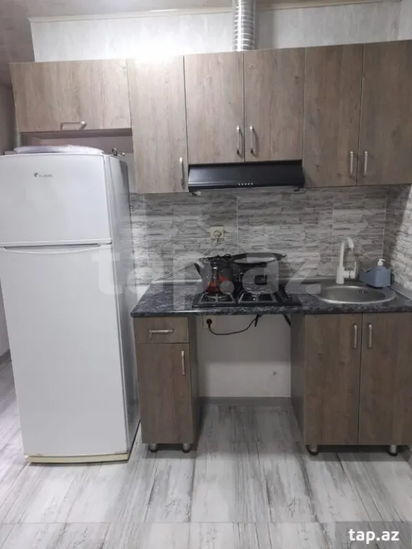 Kirayə verilir 3 otaqlı həyət evi