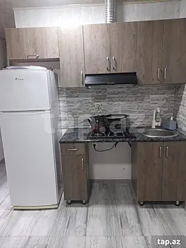 Kirayə verilir 3 otaqlı həyət evi