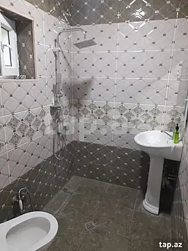 Kirayə verilir 3 otaqlı həyət evi