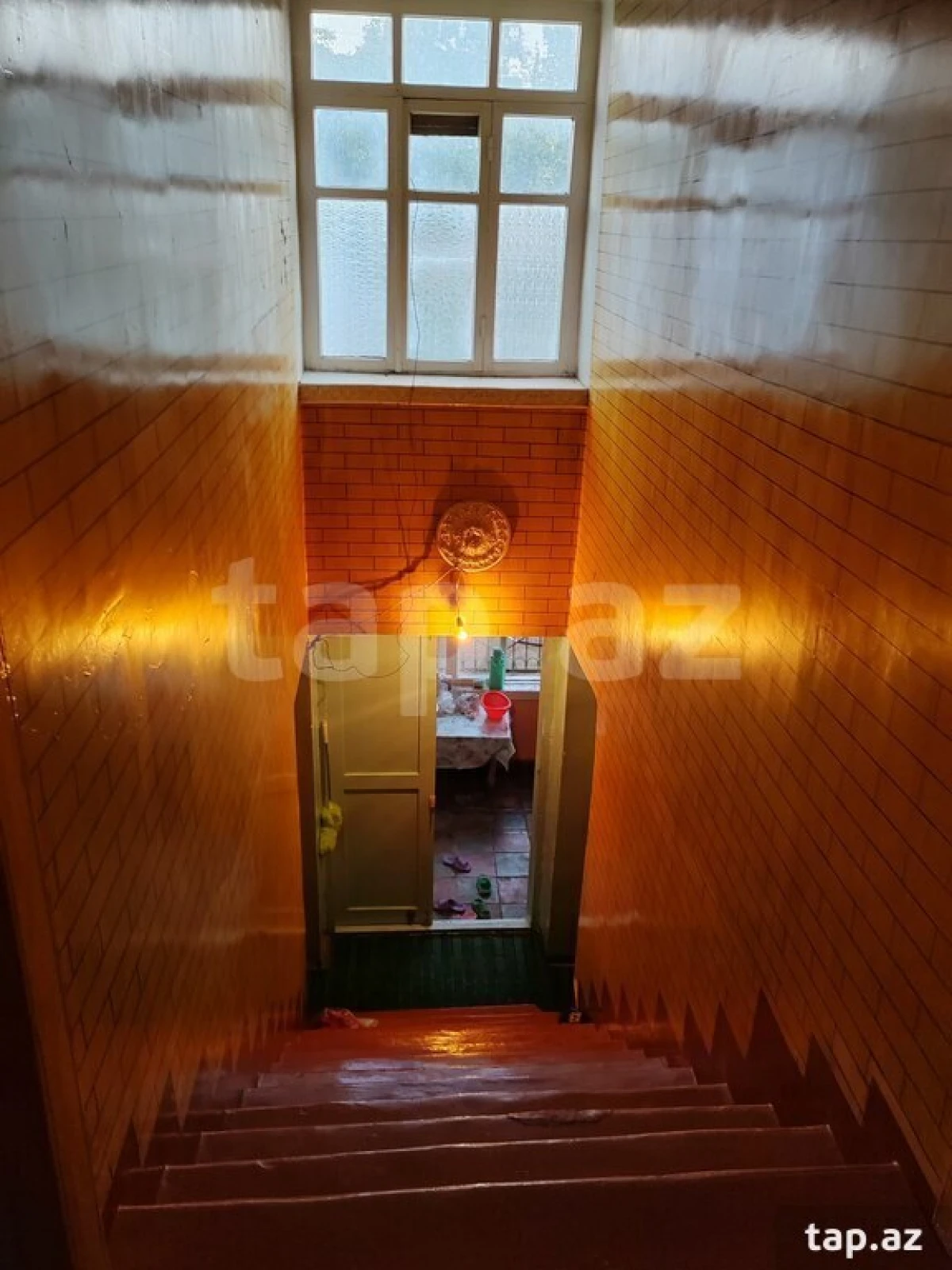 Satılır 6 otaqlı həyət evi