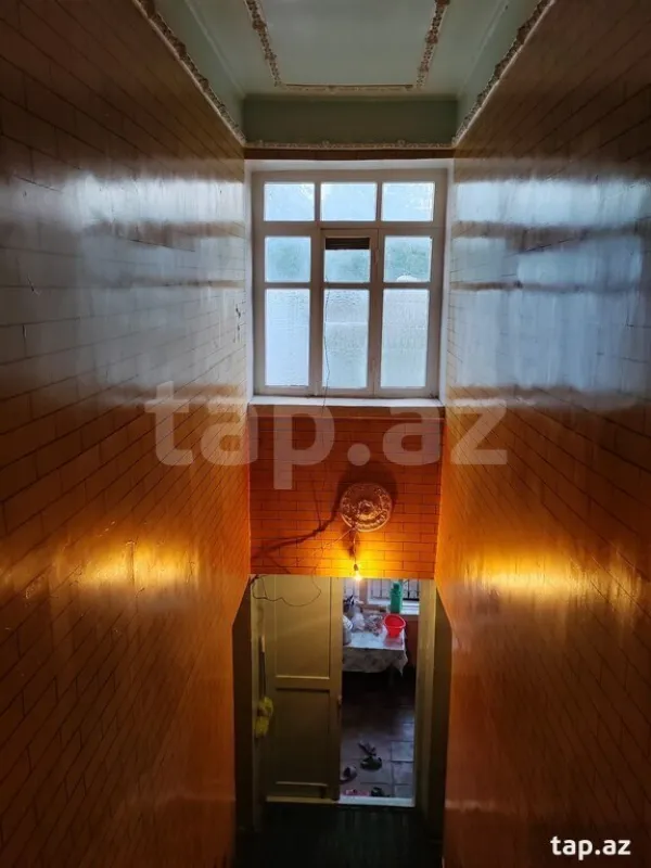 Satılır 6 otaqlı həyət evi