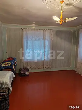 Satılır 6 otaqlı həyət evi