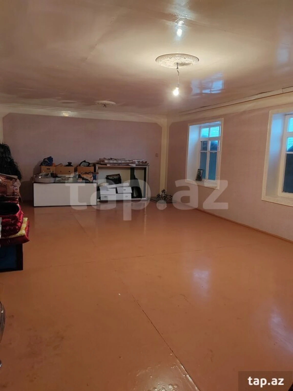 Satılır 6 otaqlı həyət evi