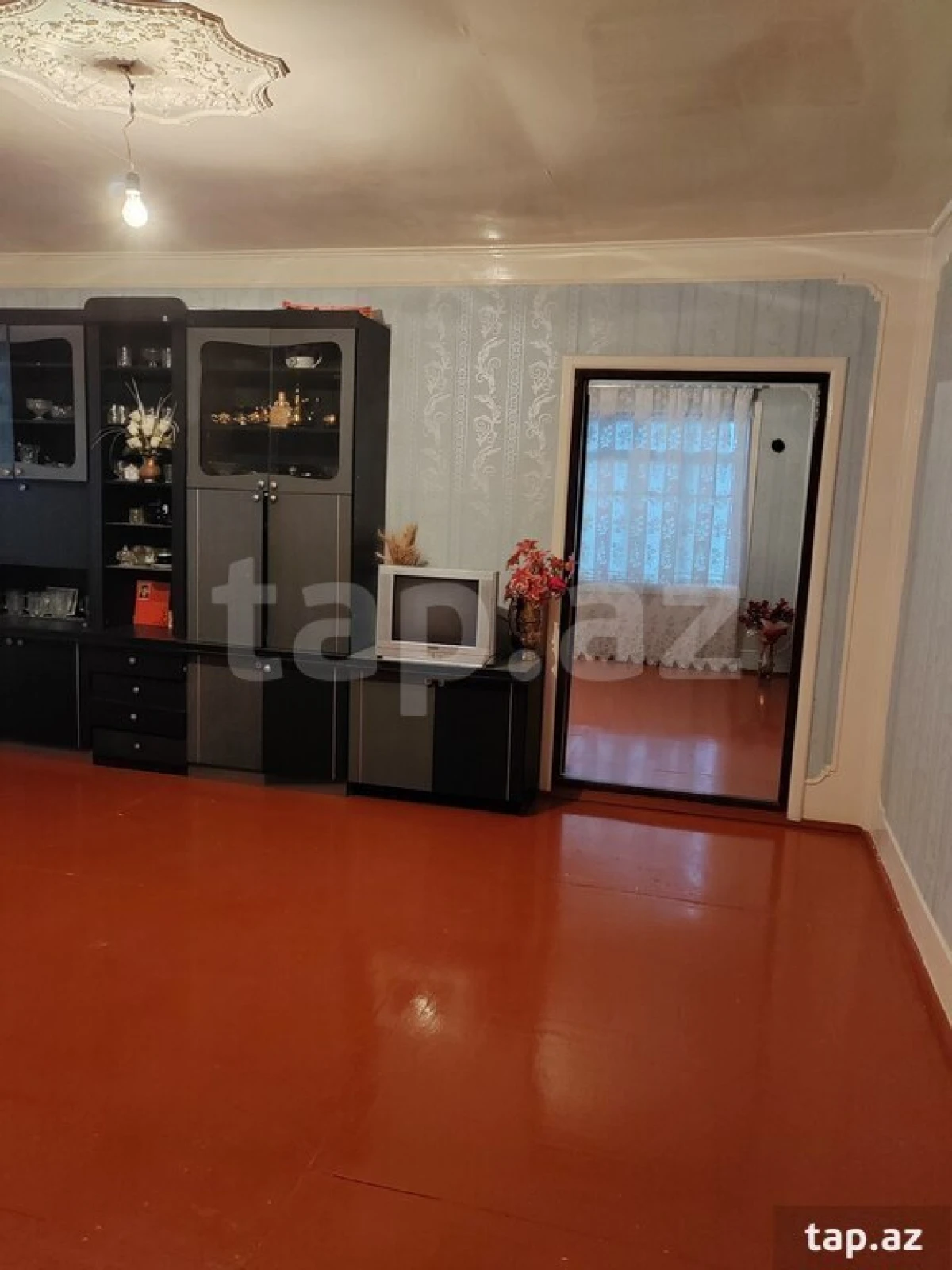 Satılır 6 otaqlı həyət evi