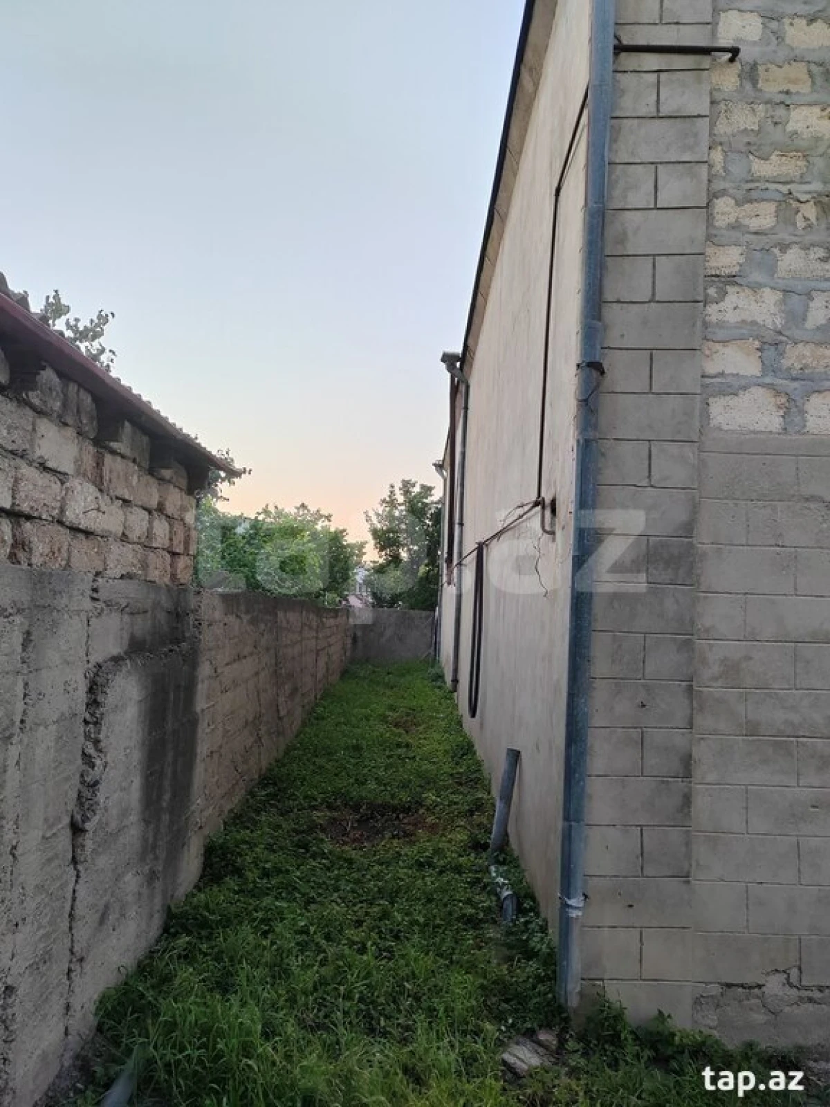 Satılır 6 otaqlı həyət evi