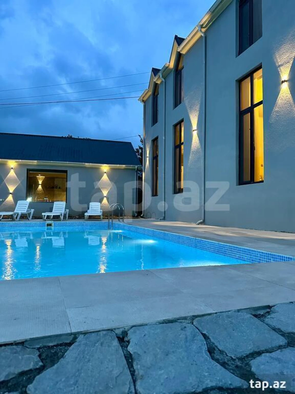 Kirayə verilir 4 otaqlı həyət evi