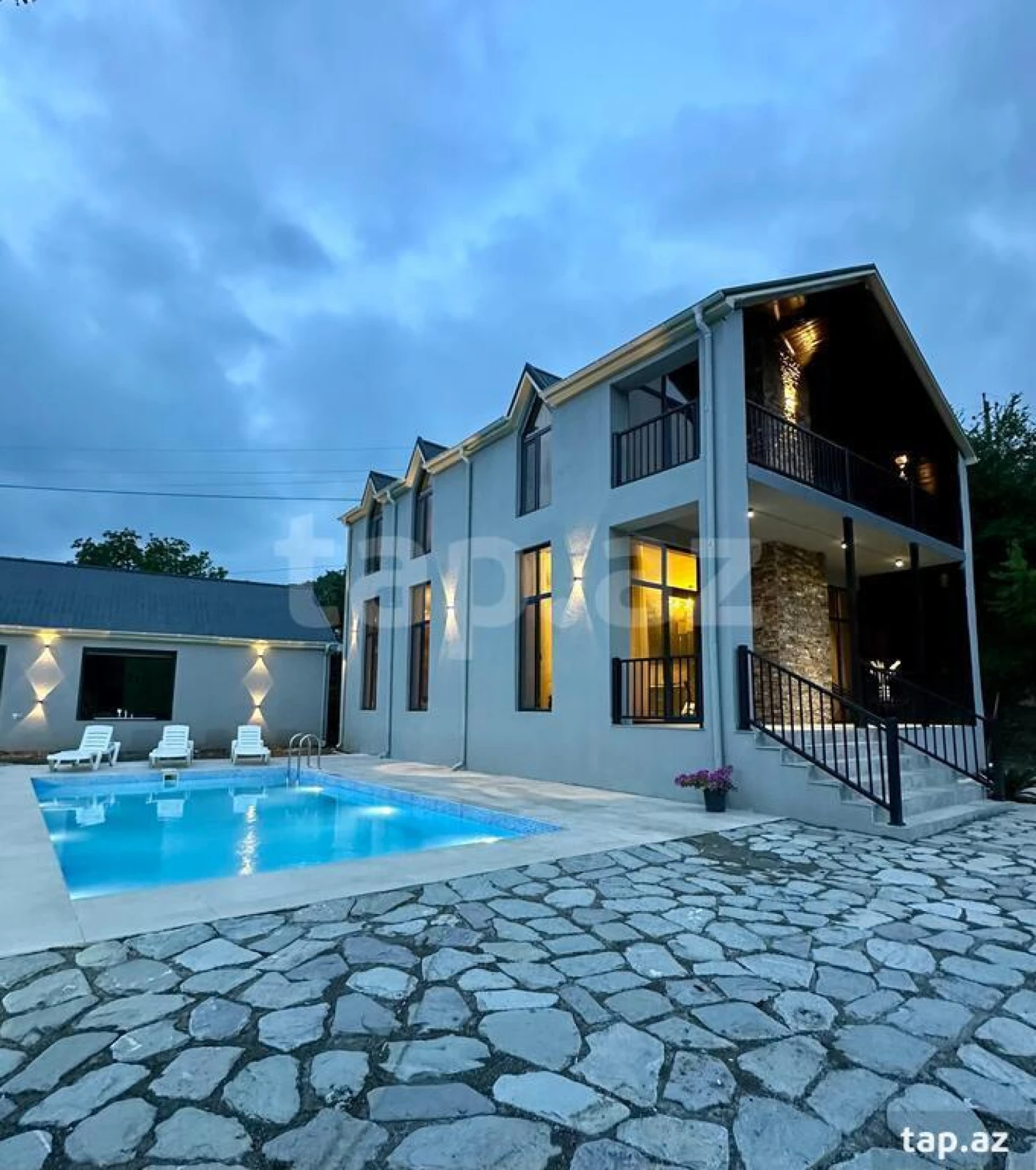 Kirayə verilir 4 otaqlı həyət evi