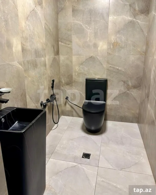 Kirayə verilir 4 otaqlı həyət evi