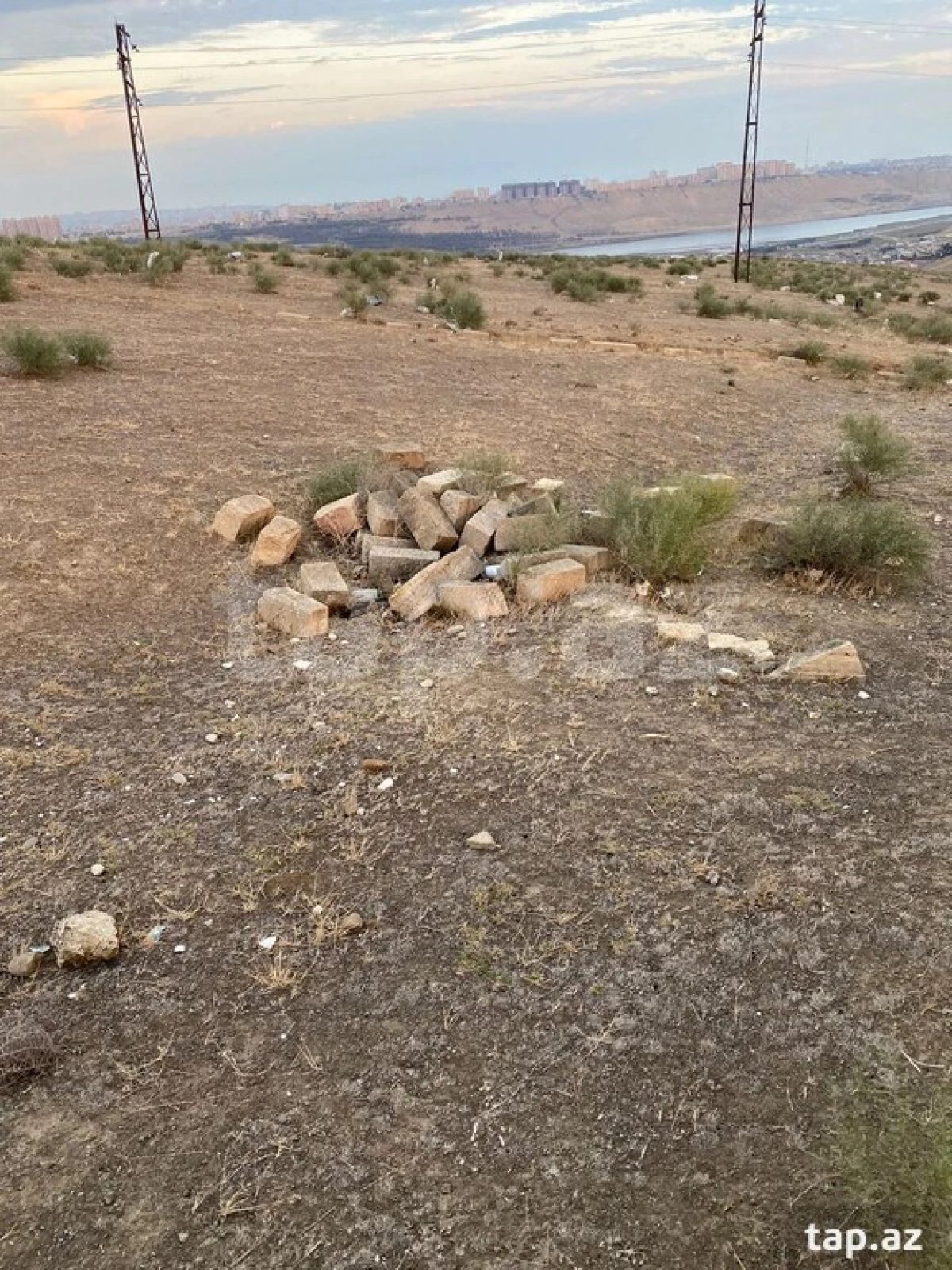 Satılır torpaq sahəsi