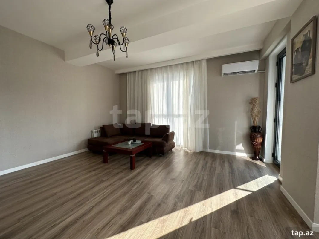 Kirayə verilir 2 otaqlı yeni tikili 78 m²